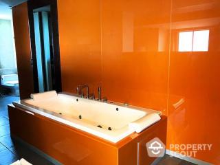 1-BR Condo at Residence Sukhumvit 65 near BTS Ekkamai (ID 20093)