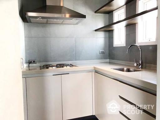 2-BR Condo at Residence Sukhumvit 65 near BTS Ekkamai (ID 20094)