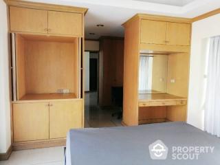 5-BR House near MRT Sutthisan