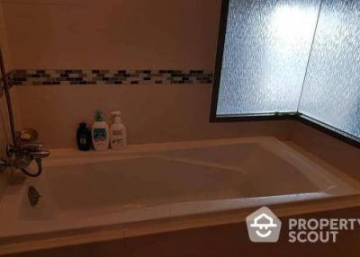 2-BR Condo at Ideo Q Phayathai near BTS Phaya Thai