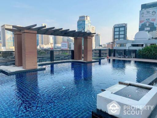 1-BR Condo at O2 Hip Condominium near BTS Phloen Chit