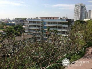 1-BR Condo at Rhythm Sukhumvit 44/1 near BTS Phra Khanong