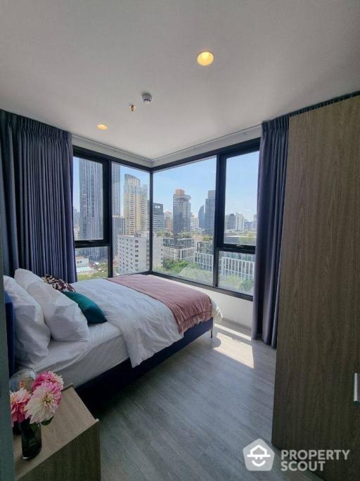 1-BR Condo at Xt Ekkamai near ARL Ramkhamhaeng