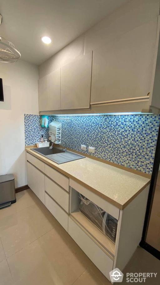 2-BR Condo at Supalai Elite Sathorn - Suanplu near MRT Lumphini (ID 558647)