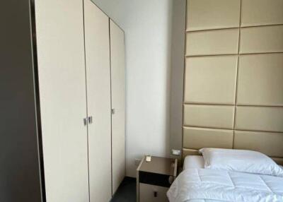 2-BR Condo at Edge Sukhumvit 23 near MRT Sukhumvit (ID 449916)