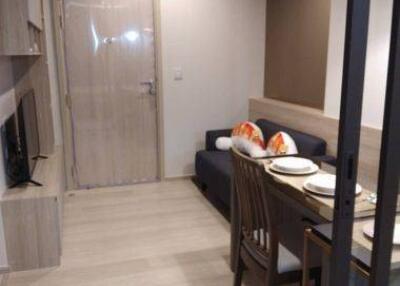 1-BR Condo at Life One Wireless near BTS Phloen Chit (ID 390484)