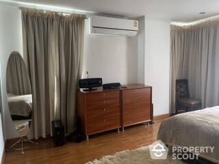 3-BR Condo at Baan Siri Sathorn Suanplu Condominium near BTS Chong Nonsi (ID 438733)