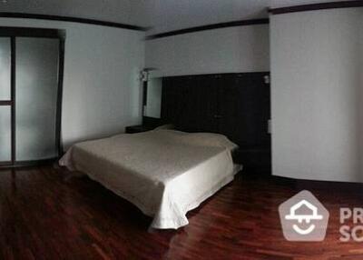 2-BR Apt. near BTS Phrom Phong (ID 20709)