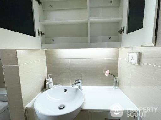 1-BR Condo at T.C. Green Rama 9 near MRT Phra Ram 9 (ID 441036)