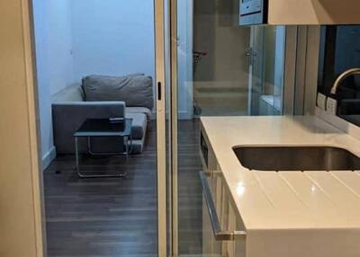 1-BR Condo near BTS Punnawithi