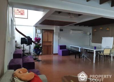 3-BR House near BTS Thong Lor