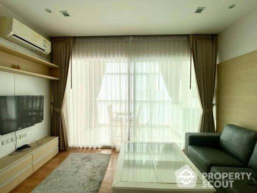 1-BR Condo near MRT Sam Yot