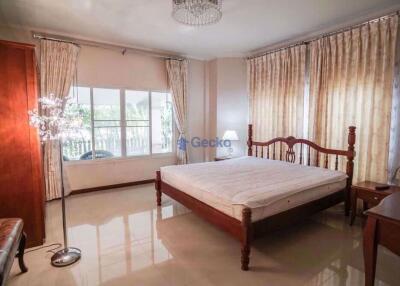 3 Bedrooms House in PMC Home Village 2 East Pattaya H007146