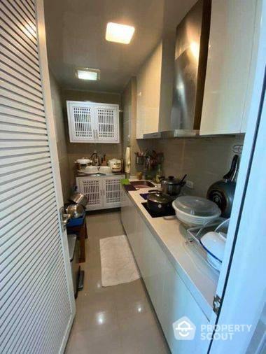 2-BR Condo at T.C. Green Rama 9 near MRT Phra Ram 9 (ID 517434)