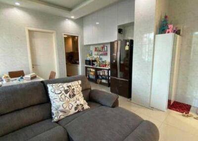 2-BR Condo at T.C. Green Rama 9 near MRT Phra Ram 9 (ID 517434)