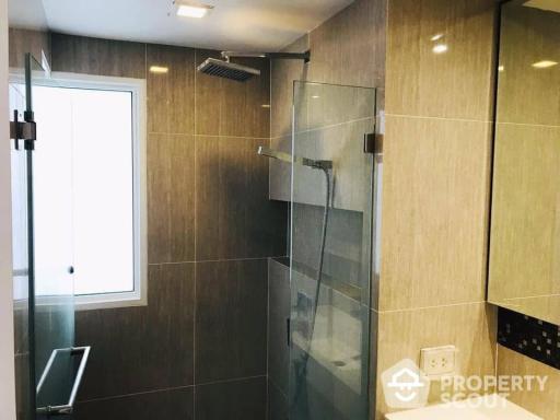 2-BR Condo at Down Town 49 near BTS Phrom Phong