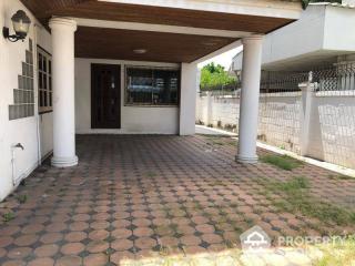 3-BR House near BTS Phra Khanong