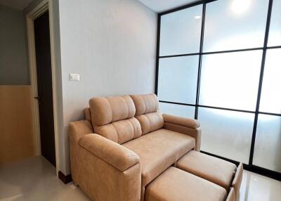 1-BR Condo near BTS Krung Thon Buri