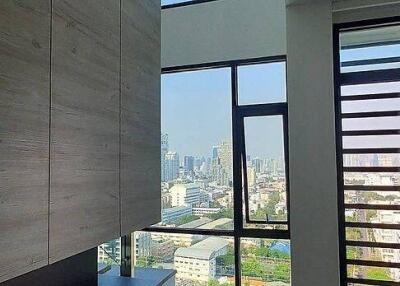 1-BR Condo at Bangkok Horizon Sathorn near BTS Chong Nonsi (ID 424362)