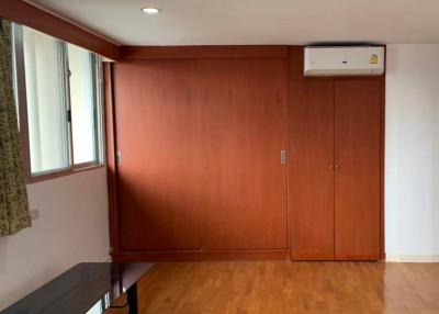 3-BR Condo near ARL Ramkhamhaeng