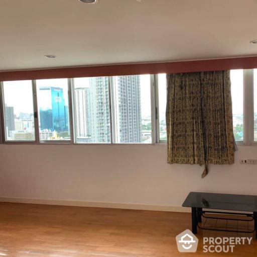 3-BR Condo near ARL Ramkhamhaeng