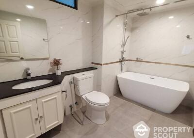 2-BR Apt. near BTS Phrom Phong