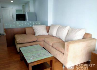 2-BR Condo at Grand Park View Condominium near MRT Sukhumvit