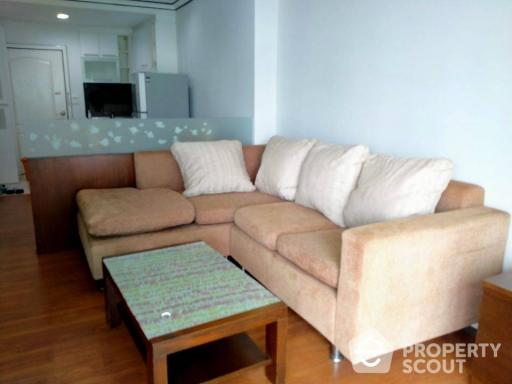 2-BR Condo at Grand Park View Condominium near MRT Sukhumvit