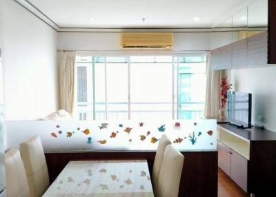 2-BR Condo at Grand Park View Condominium near MRT Sukhumvit