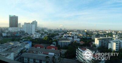 1-BR Condo at Rhythm Sukhumvit 44/1 near BTS Phra Khanong (ID 405482)