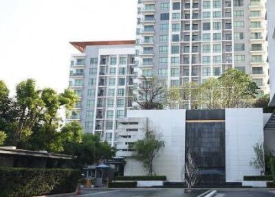 2-BR Condo at The Room Sukhumvit 62 near BTS Punnawithi