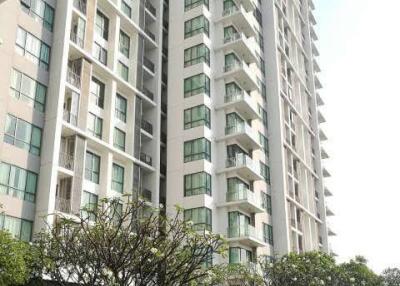 2-BR Condo at The Room Sukhumvit 62 near BTS Punnawithi