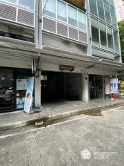 1-BR Condo at Aree Place (phahonyothin 7) Condominium near BTS Ari