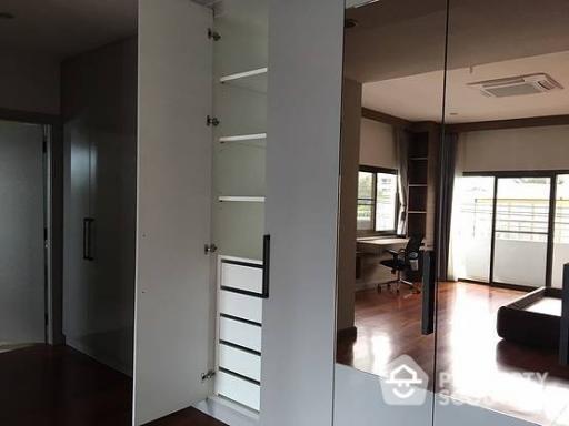 3-BR Apt. near BTS Phra Khanong (ID 18692)