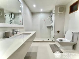 2-BR Apt. near BTS Phloen Chit