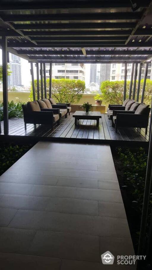 1-BR Condo at Sathorn Gardens near MRT Si Lom (ID 491796)