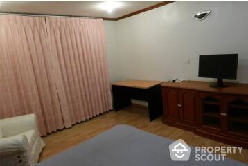 1-BR Condo at Asoke Place near MRT Sukhumvit