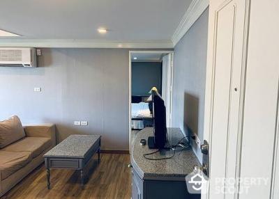 3-BR Apt. near BTS Saint Louis (ID 19325)