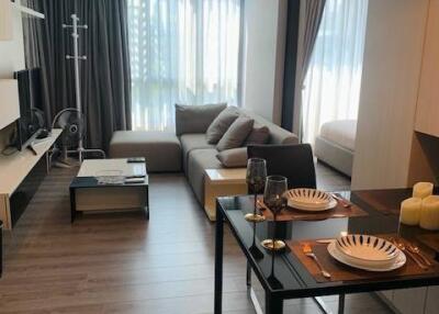 Studio Condo at The Room Sukhumvit 40 near BTS Thong Lor (ID 426732)