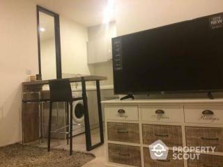 1-BR Condo at Life Asoke near ARL Makkasan