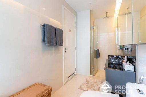 2-BR Condo near MRT Sukhumvit