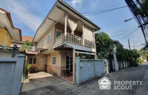 3-BR House near BTS Ari