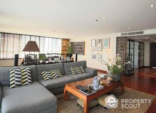 3-BR Condo near MRT Sam Yot