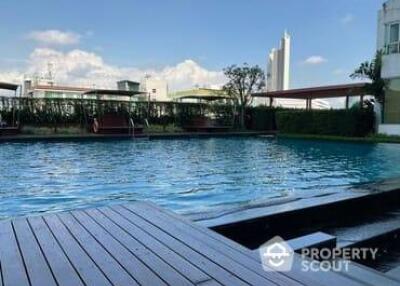 2-BR Condo at Q House Sathorn near BTS Krung Thon Buri