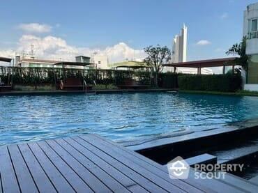 2-BR Condo near BTS Krung Thon Buri