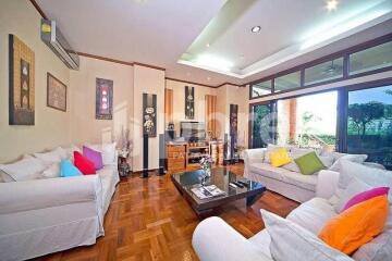 Pool Villa for Sale in Na Jomtien