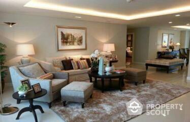 3-BR Condo close to Thong Lo