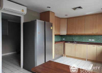 2-BR Condo at Polo Park Condominium near MRT Lumphini