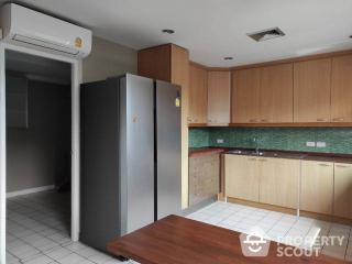 2-BR Condo at Polo Park Condominium near MRT Lumphini