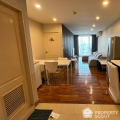 2-BR Condo at The Niche Sukhumvit 49 near MRT Phetchaburi